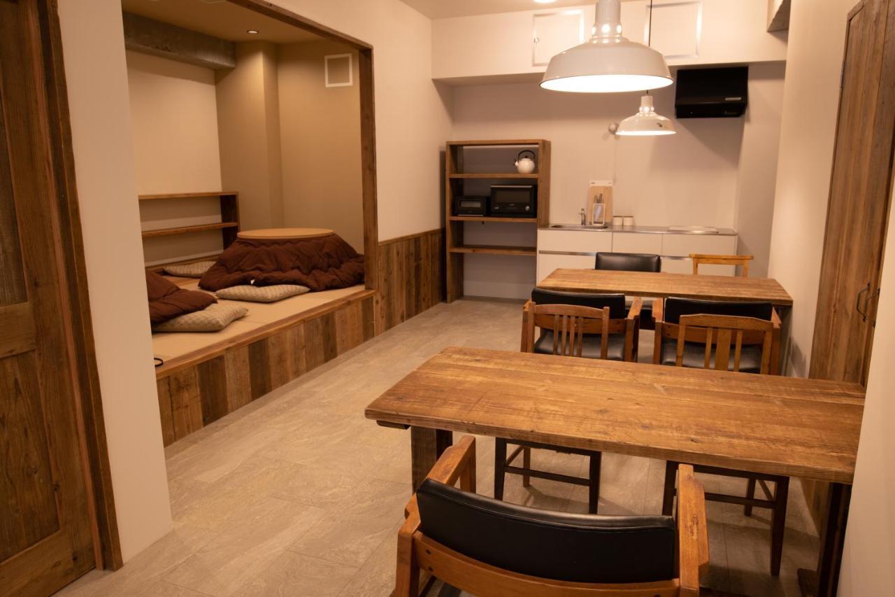 Guesthouse Akicafe Inn Hiroshima Extérieur photo