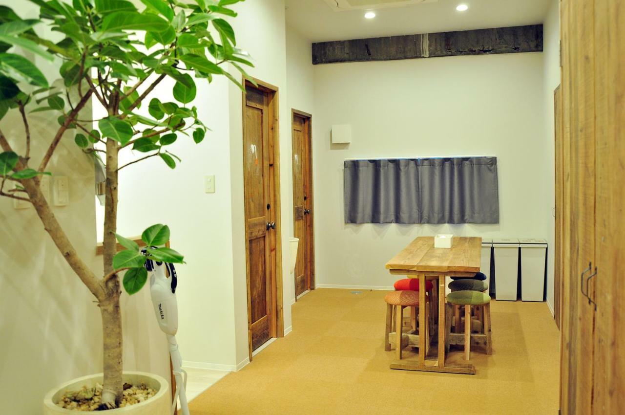 Guesthouse Akicafe Inn Hiroshima Extérieur photo